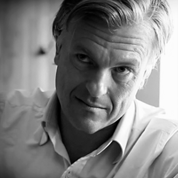 Tr&auml;ffa formgivaren, Thomas Sandell